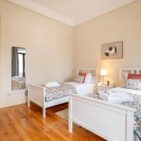 Modern & Cozy Flat With Workspace By Hostwise Lejlighed *