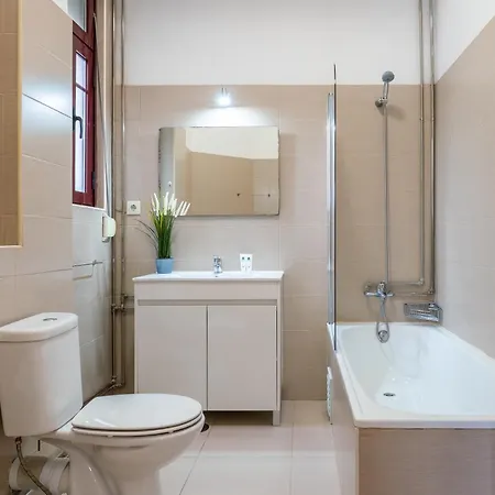Modern & Cozy Flat With Workspace By Hostwise Appartement Oporto