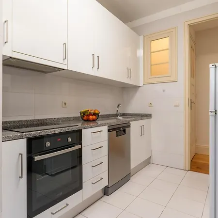 Διαμέρισμα Modern & Cozy Flat With Workspace By Hostwise