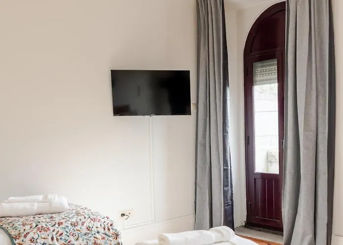 Modern & Cozy Flat With Workspace By Hostwise * Porto