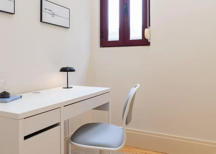 Apartamento Modern & Cozy Flat With Workspace By Hostwise *