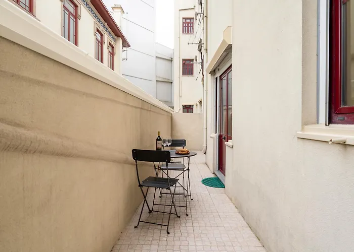 Apartamento Modern & Cozy Flat With Workspace By Hostwise *